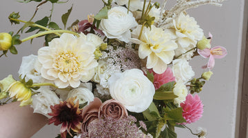 Insider Tips from Florists: Foraging Alternatives for Your Wedding Flowers